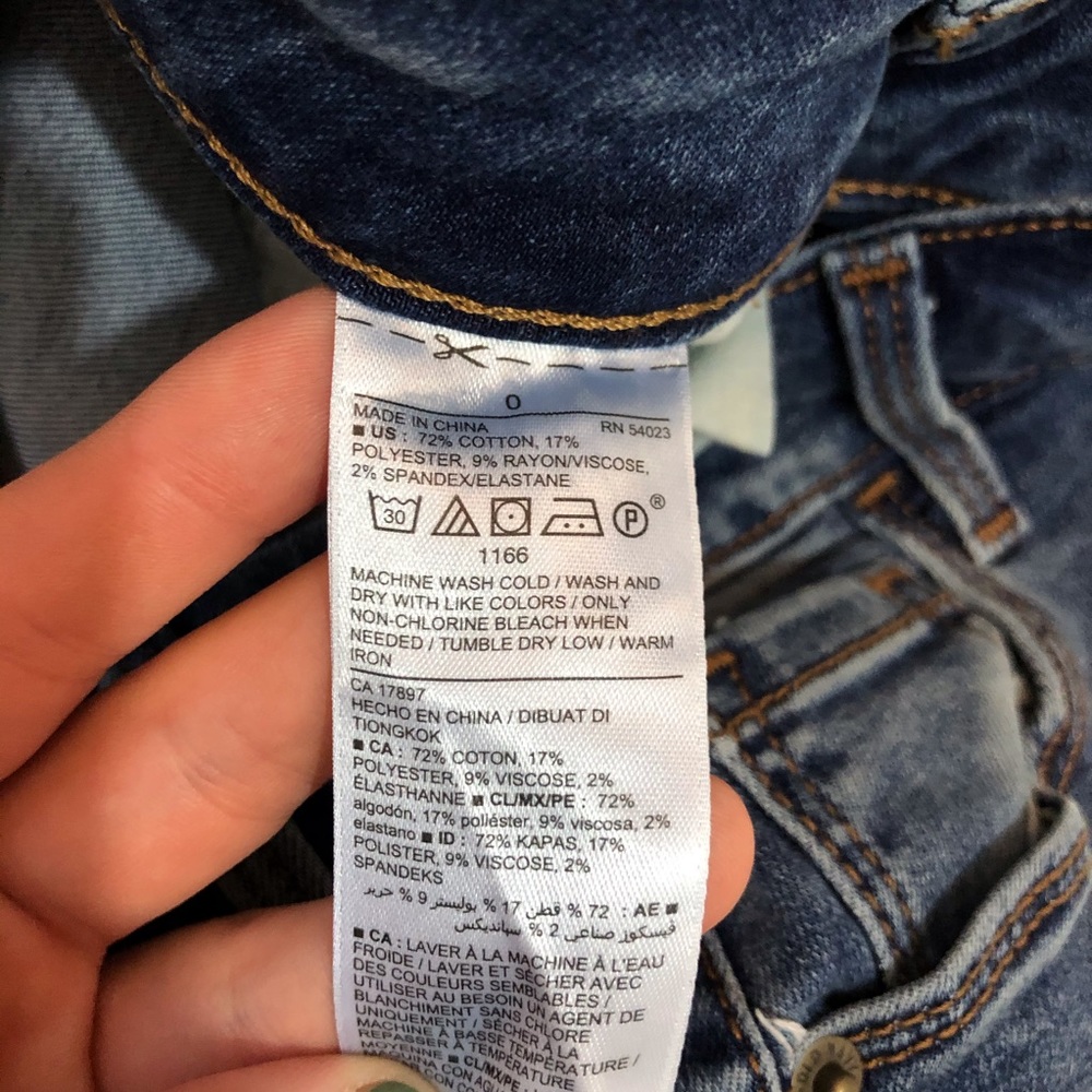 Old Navy Floral Embroidered Design Skinny Jeans Size 0 - Picture 5 of 5